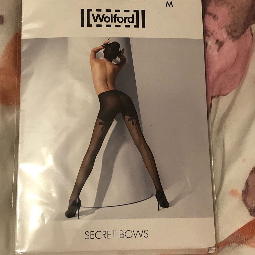 Brand new wolford secret bows tights medium